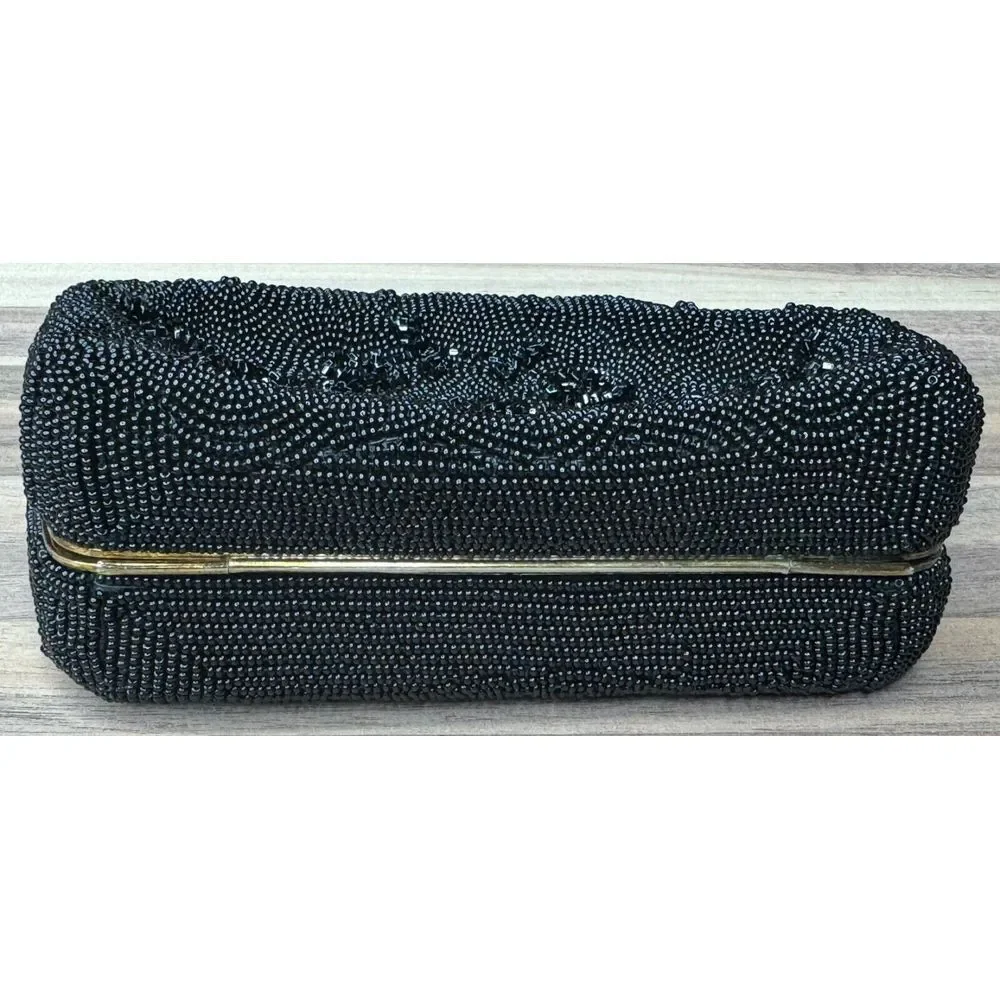 Flower Beaded Pattern Vintage Kiss Clasp Black Clutch Purse With‎ Hand Strap
